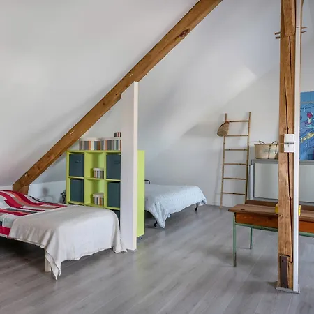 Maison Avec Jardin A 200m De La A *