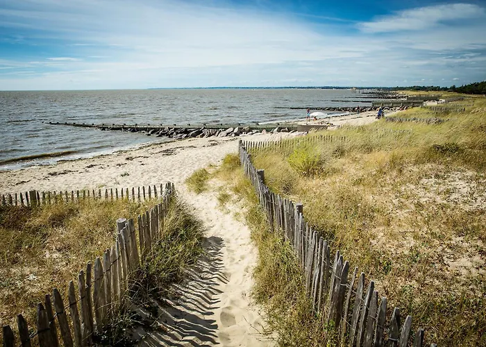 Maison Avec Jardin A 200m De La A * Ла-Бернери-ан-Рец